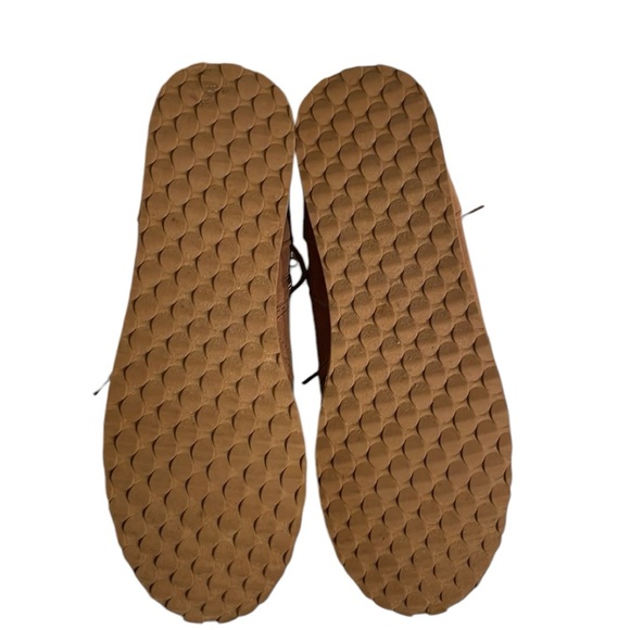 Jellypop woman’s tan faux suede ankle boots. Inside has faux fur. Size 7.5 - Picture 6 of 8